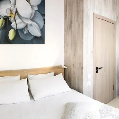 Apartment Lux&2jacuzzi. New! Golden Mile Americas, Parque Santiago 2. Pool Heated Sea Water 2 Bdr Playa de las Americas (Tenerife)