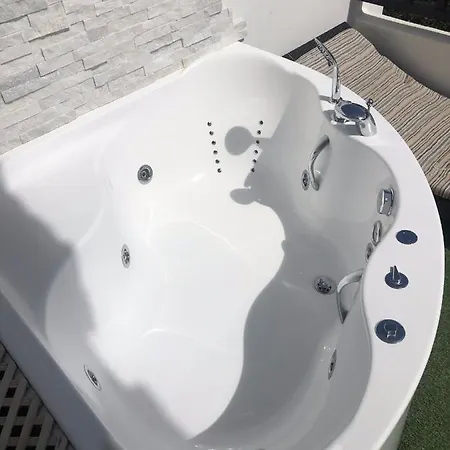 Apartment Lux&2jacuzzi. New! Golden Mile Americas, Parque Santiago 2. Pool Heated Sea Water 2 Bdr *