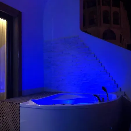 Lux&2jacuzzi. New! Golden Mile Americas, Parque Santiago 2. Pool Heated Sea Water 2 Bdr Playa de las Américas